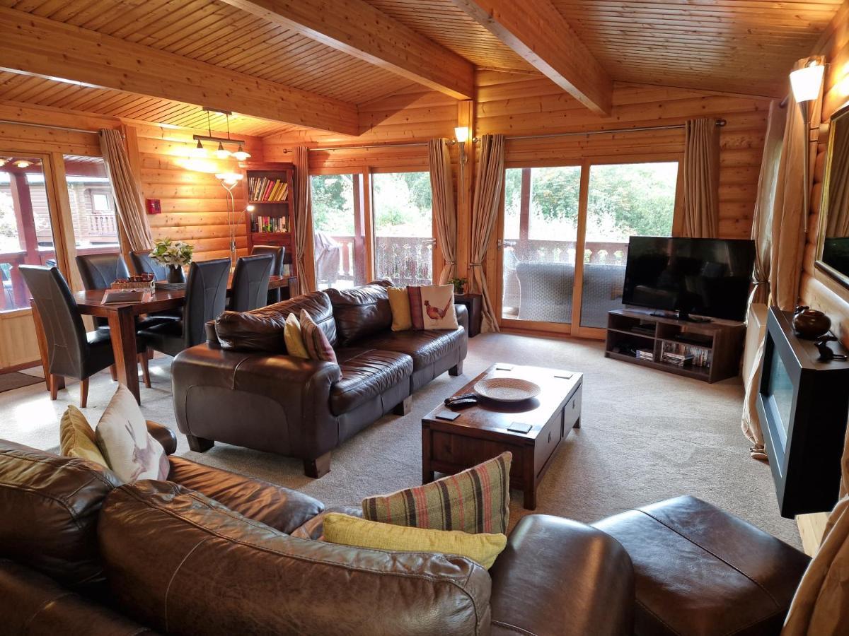 Alpine Lodge 1, Kippford, Dalbeattie Dış mekan fotoğraf